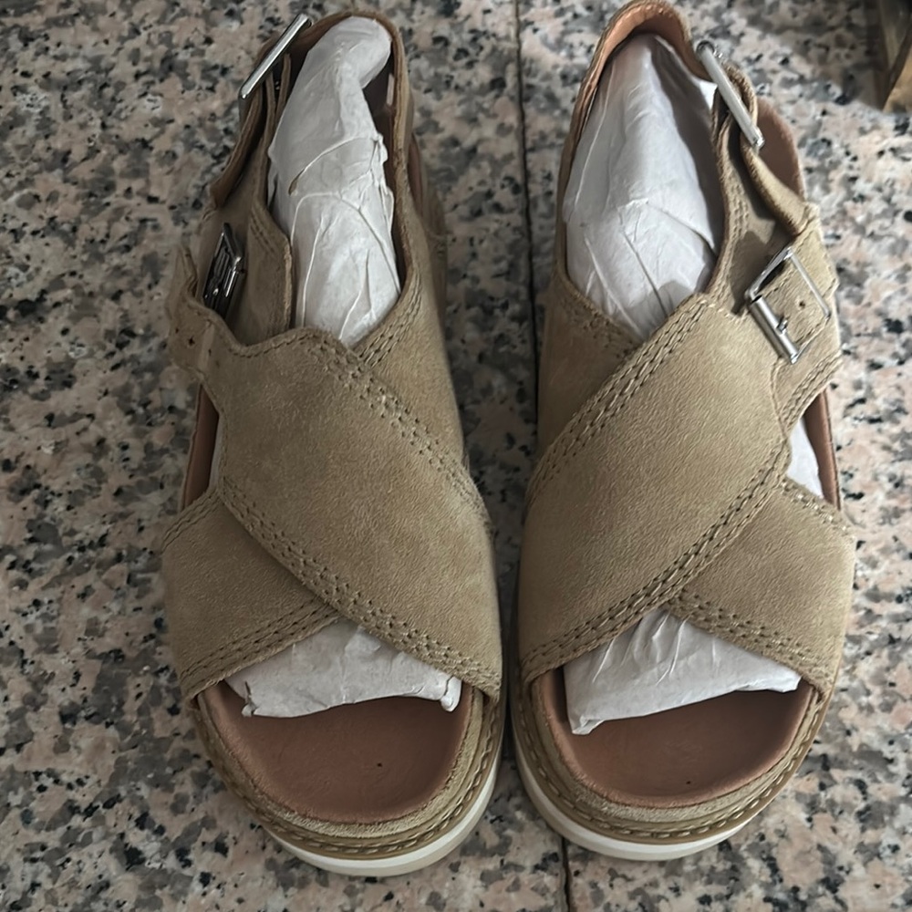 Clark’s women’s sandals 8